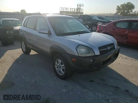 2006 Hyundai Tucson GLS with VIN KM8JN72D96U307422, listed as a Copart auction lot 75299464 with 113,578 mi miles and Salvage Title. Bid and sale history available at carsss.com. Image 12.