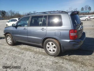 2002 Toyota Highlander with VIN JTEGF21A020042361, listed as a Copart auction lot 45173195 with 272,023 mi miles and Salvage Title. Bid and sale history available at carsss.com. Image 2.
