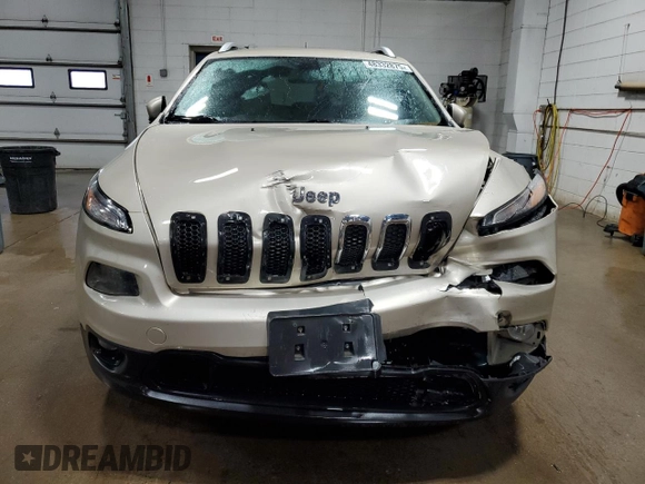 2015 Jeep Cherokee Latitude with VIN 1C4PJMCS1FW601438, listed as a Copart auction lot 48332875 with 135,380 mi miles and Salvage Title. Bid and sale history available at DreamBid. Image 5.