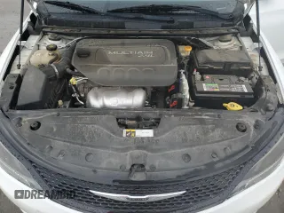2016 Chrysler 200 S z VIN 1C3CCCBB7GN119699, wystawiony jako Copart lot #54690215 z przebiegiem 172 312 mil mil oraz Szkoda całkowita • Salvage title. Historia ofert i sprzedaży dostępna na DreamBid. Obrazek 11.
