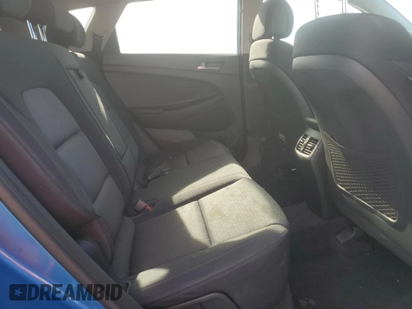 2018 Hyundai Tucson Sport z VIN KM8J3CAL4JU781052, wystawiony jako Copart lot #46996625 z przebiegiem 63 479 mil mil oraz Szkoda całkowita • Salvage title. Historia ofert i sprzedaży dostępna na DreamBid. Obrazek 11.
