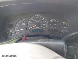 2002 Chevrolet Silverado 2500HD LS with VIN 1GCHK23UX2F195466, listed as a IAAI auction lot 41671952 with 238,184 mi miles. Bid and sale history available at carsss.com. Image 7.