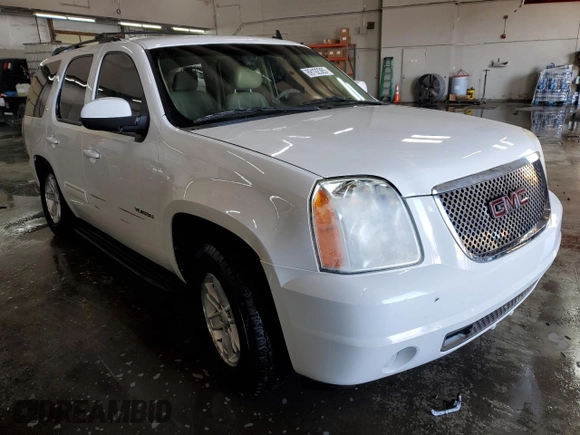2011 GMC Yukon SLT with VIN 1GKS1CE06BR298945, listed as a Copart auction lot 89192365 with 158,017 mi miles and Salvage Title. Bid and sale history available at carsss.com. Image 4.