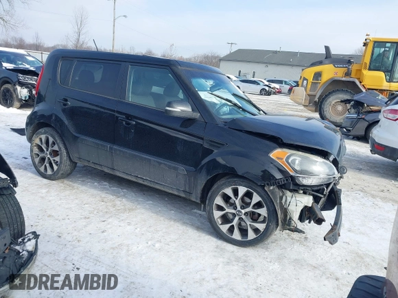 2013 Kia Soul ! with VIN KNDJT2A64D7753165, listed as a IAAI auction lot 41315398 with 105,631 mi miles. Bid and sale history available at carsss.com. Image 1.
