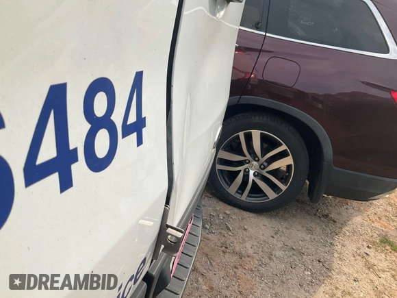 2020 Ford Transit Cargo with VIN 1FTBR1Y85LKB76565, listed as a IAAI auction lot 42294606 with 141,999 mi miles and . Bid and sale history available at DreamBid. Image 5.