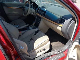 2010 Lincoln MKZ with VIN 3LNHL2GC2AR618052, listed as a IAAI auction lot 42079454 with 109,093 mi miles and . Bid and sale history available at DreamBid. Image 5.