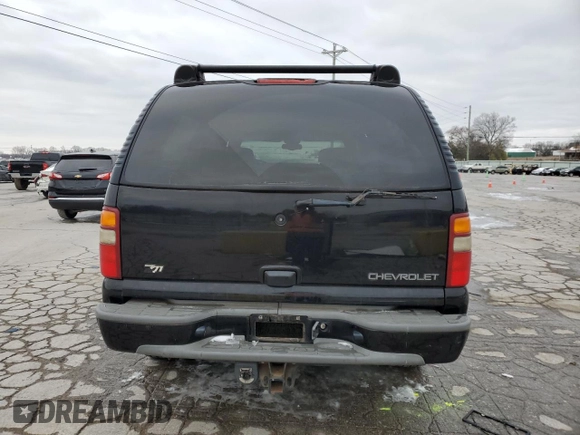 2002 Chevrolet Suburban Z71 with VIN 3GNFK16Z72G295734, listed as a Copart auction lot 45763225 with 197,205 mi miles and Salvage Title. Bid and sale history available at carsss.com. Image 6.