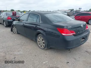 2007 Toyota Avalon XL with VIN 4T1BK36B67U177339, listed as a IAAI auction lot 42140343 with 171,849 mi miles. Bid and sale history available at carsss.com. Image 3.