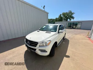 2013 Mercedes-Benz M 350 z VIN 4JGDA5JB2DA203916, wystawiony jako Copart lot #61695655 z przebiegiem 83 073 mil mil oraz Czysty tytuł • Clean title. Historia ofert i sprzedaży dostępna na DreamBid. Obrazek 2.
