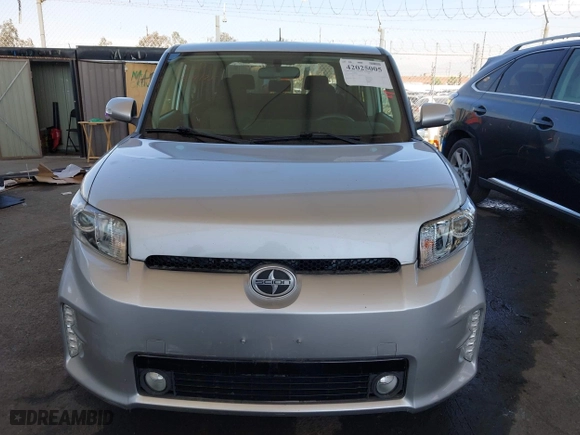 2015 Scion xB with VIN JTLZE4FE4FJ076444, listed as a IAAI auction lot 42025005 with 76,918 mi miles. Bid and sale history available at carsss.com. Image 12.