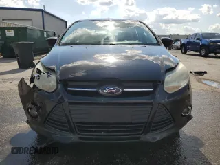 2012 Ford Focus SE z VIN 1FAHP3K28CL420113, wystawiony jako Copart lot #56986925 z przebiegiem 87 381 mil mil oraz Szkoda całkowita • Salvage title. Historia ofert i sprzedaży dostępna na DreamBid. Obrazek 5.