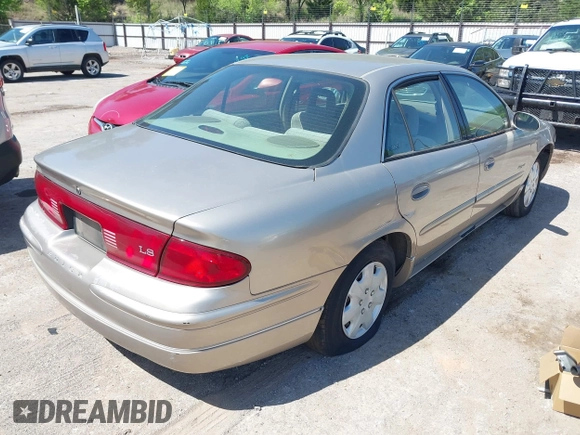1998 Buick Regal LS with VIN 2G4WB52KXW1479844, listed as a IAAI auction lot 42093566 with 1 mi miles. Bid and sale history available at carsss.com. Image 4.