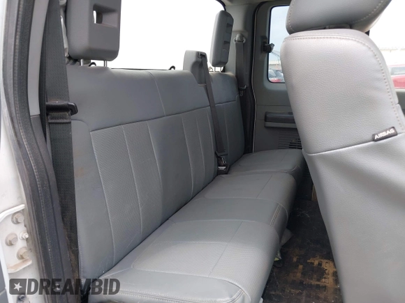 2015 Ford F-250 XLT with VIN 1FT7X2BT8FEA63663, listed as a IAAI auction lot 42135275 with 169,164 mi miles and . Bid and sale history available at DreamBid. Image 8.