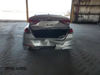 2017 Hyundai Elantra SE z VIN 5NPD74LF3HH177080, wystawiony jako Copart lot #57652195 z przebiegiem 115 567 mil mil oraz Szkoda całkowita • Salvage title. Historia ofert i sprzedaży dostępna na DreamBid. Obrazek 6.