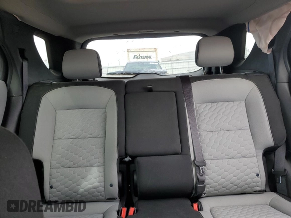 2018 Chevrolet Equinox LT with VIN 3GNAXTEX3JS579221, listed as a Copart auction lot 46586565 with 33,973 mi miles and Salvage Title. Bid and sale history available at carsss.com. Image 10.