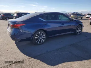 2020 Nissan Altima 2.5 SR with VIN 1N4BL4CV2LC128408, listed as a Copart auction lot 82921034 with 9,921 mi miles and Salvage Title. Bid and sale history available at carsss.com. Image 3.