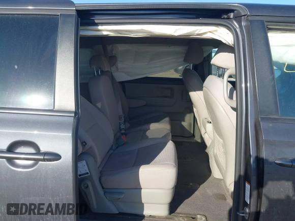 2017 Kia Sedona LX with VIN KNDMB5C12H6229530, listed as a IAAI auction lot 41817443 with 97,160 mi miles. Bid and sale history available at carsss.com. Image 8.