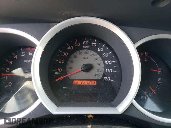2010 Toyota Tacoma z VIN 3TMMU4FN6AM019862, wystawiony jako Copart lot #57385865 z przebiegiem 251 256 mil mil oraz Szkoda całkowita • Salvage title. Historia ofert i sprzedaży dostępna na DreamBid. Obrazek 9.