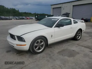 2006 Ford Mustang Standard z VIN 1ZVFT80N665240433, wystawiony jako Copart lot #54066595 z przebiegiem 229 296 mil mil oraz Szkoda całkowita • Salvage title. Historia ofert i sprzedaży dostępna na DreamBid. Obrazek 1.