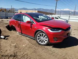 2020 Tesla Model X Long Range with VIN 5YJXCDE29LF261267, listed as a Copart auction lot 48111043 with 0 mi miles. Bid and sale history available at carsss.com. Image 4.