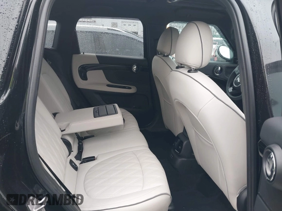 2024 MINI Countryman Cooper S with VIN WMZ53BR06R3S12506, listed as a IAAI auction lot 41543158 with 12,187 mi miles and . Bid and sale history available at DreamBid. Image 8.