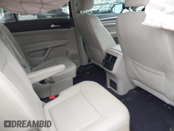 2021 Volkswagen Atlas SEL with VIN 1V2BR2CA9MC576221, listed as a IAAI auction lot 42176520 with 67,272 mi miles and . Bid and sale history available at DreamBid. Image 8.