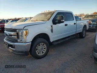 2018 Ford F-250 XL z VIN 1FT7W2B67JEC07242, wystawiony jako Copart lot #81508994 z przebiegiem 198 131 mil mil oraz Szkoda całkowita • Salvage title. Historia ofert i sprzedaży dostępna na DreamBid. Obrazek 1.