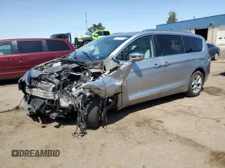 2019 Chrysler Pacifica Limited z VIN 2C4RC1GG5KR679019, wystawiony jako Copart lot #54220165 z przebiegiem Nie podano mil oraz Czysty tytuł • Clean title. Historia ofert i sprzedaży dostępna na DreamBid. Obrazek 1.