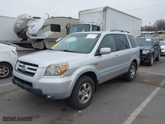 2008 Honda Pilot EX-L with VIN 5FNYF285X8B000937, listed as a IAAI auction lot 41793140 with 205,103 mi miles. Bid and sale history available at carsss.com. Image 17.