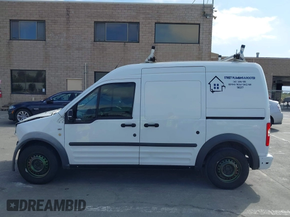 2013 Ford Transit Connect XLT with VIN NM0LS7BN1DT153643, listed as a IAAI auction lot 42658270 with 190,651 mi miles and . Bid and sale history available at DreamBid. Image 15.