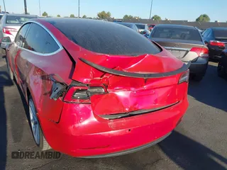 2018 Tesla Model 3 Long Range Battery with VIN 5YJ3E1EA3JF035785, listed as a IAAI auction lot 41986774 with 33,965 mi miles and . Bid and sale history available at DreamBid. Image 6.
