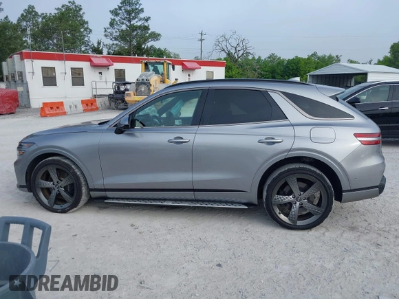 2024 Genesis GV70 2.5T with VIN 5NMMADTBXRH009739, listed as a IAAI auction lot 42091832 with 17,336 mi miles and . Bid and sale history available at DreamBid. Image 14.