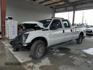 2015 Ford F-250 XL with VIN 1FT7W2A66FEC50205, listed as a Copart auction lot 60225045 with 180,790 mi miles and Salvage title. Bid and sale history available at DreamBid. Image 1.