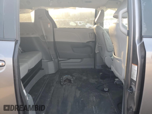2020 Toyota Sienna XLE Auto Access Seat with VIN 5TDYZ3DC9LS030890, listed as a Copart auction lot 77700594 with 51,885 mi miles and Salvage Title. Bid and sale history available at carsss.com. Image 11.