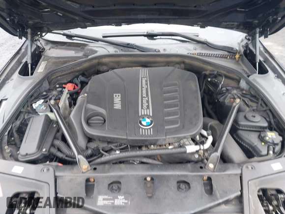 2015 BMW 5 Series 535d xDrive with VIN WBAFV3C5XFD686633, listed as a IAAI auction lot 42525595 with 125,794 mi miles and . Bid and sale history available at DreamBid. Image 10.