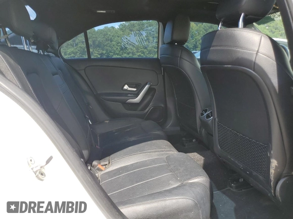 2019 Mercedes-Benz A 220 z VIN WDD3G4EB6KW001346, wystawiony jako Copart lot #64988385 z przebiegiem Nie podano mil oraz Czysty tytuł • Clean title. Historia ofert i sprzedaży dostępna na DreamBid. Obrazek 10.