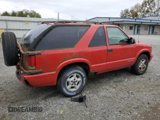 2000 Chevrolet Blazer LS с VIN 1GNCT18W5YK210040, выставлен на аукционе Copart как лот 73253404 с пробегом Не указан миль и Чистый • Clean title. История ставок и продаж доступна на DreamBid. Изображение 3.