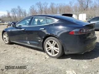 2014 Tesla Model S 60 with VIN 5YJSA1H10EFP34137, listed as a Copart auction lot 47645795 with Not provided miles and Salvage title. Bid and sale history available at DreamBid. Image 2.