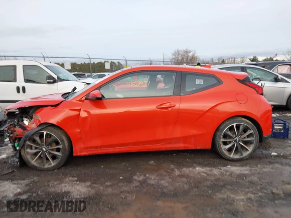 2019 Hyundai Veloster 2.0 with VIN KMHTG6AF6KU005046, listed as a IAAI auction lot 41073491 with 31,490 mi miles. Bid and sale history available at carsss.com. Image 14.