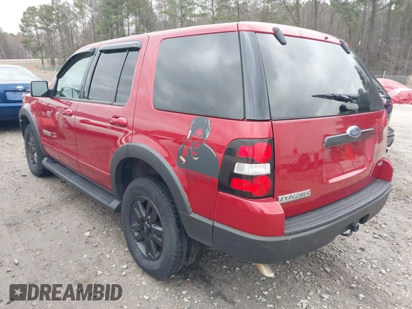 2007 Ford Explorer Eddie Bauer z VIN 1FMEU64E47UA62406, wystawiony jako IAAI lot #41721334 z przebiegiem 98 896 mil mil oraz . Historia ofert i sprzedaży dostępna na DreamBid. Obrazek 3.