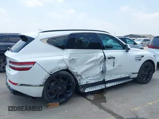 2024 Genesis GV80 z VIN KMUHCESC8RU166378, wystawiony jako IAAI lot #42260945 z przebiegiem 32 119 mil mil oraz . Historia ofert i sprzedaży dostępna na DreamBid. Obrazek 6.