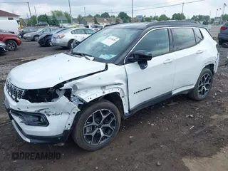 2025 Jeep Compass Limited with VIN 3C4NJDCN0ST502532, listed as a IAAI auction lot 42438283 with 2,709 mi miles and . Bid and sale history available at DreamBid. Image 2.