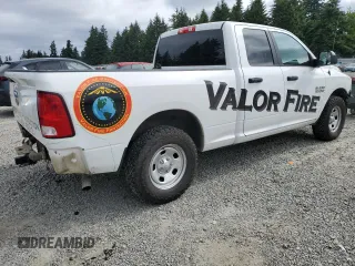 2017 Ram 1500 Tradesman z VIN 1C6RR7FG1HS837373, wystawiony jako Copart lot #59817945 z przebiegiem 90 298 mil mil oraz Szkoda całkowita • Salvage title. Historia ofert i sprzedaży dostępna na DreamBid. Obrazek 3.