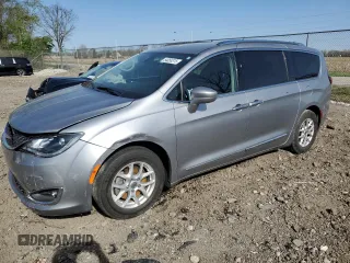 2020 Chrysler Pacifica Touring L with VIN 2C4RC1BG2LR279959, listed as a Copart auction lot 54056315 with 117,243 mi miles and Clean title. Bid and sale history available at DreamBid. Image 1.