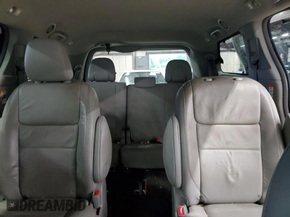 2016 Toyota Sienna Limited z VIN 5TDDK3DC1GS129633, wystawiony jako Copart lot #60228475 z przebiegiem 168 780 mil mil oraz Czysty tytuł • Clean title. Historia ofert i sprzedaży dostępna na DreamBid. Obrazek 10.