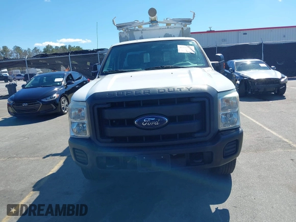 2015 Ford F-250 XLT с VIN 1FT7X2B68FEB08093, выставлен на аукционе IAAI как лот 41730991 с пробегом 210 959 миль миль и . История ставок и продаж доступна на DreamBid. Изображение 12.