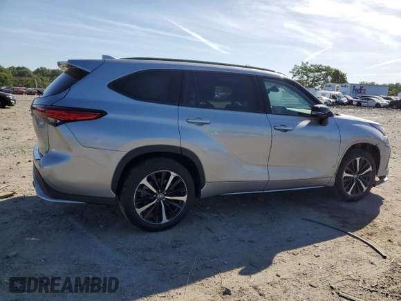2022 Toyota Highlander XSE with VIN 5TDLZRBHXNS244110, listed as a Copart auction lot 57018755 with 55,633 mi miles and Salvage title. Bid and sale history available at DreamBid. Image 3.