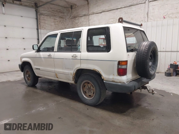 1994 Isuzu Trooper z VIN JACDH58V9R7919182, wystawiony jako IAAI lot #42333093 z przebiegiem 192 819 mil mil oraz . Historia ofert i sprzedaży dostępna na DreamBid. Obrazek 3.