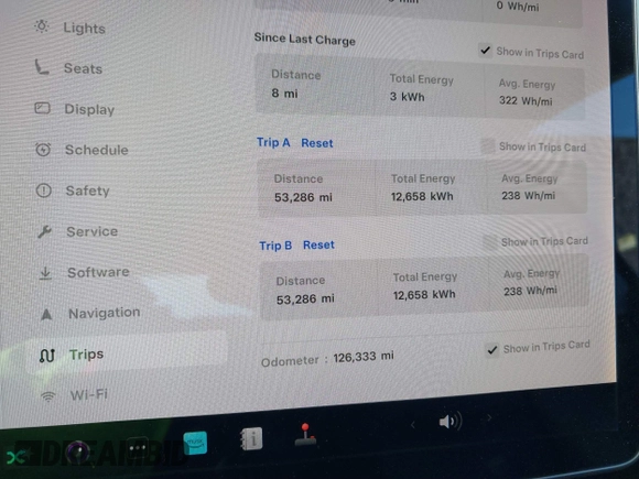2019 Tesla Model 3 Mid Range with VIN 5YJ3E1EA2KF305834, listed as a IAAI auction lot 41719610 with 126,333 mi miles and . Bid and sale history available at DreamBid. Image 7.