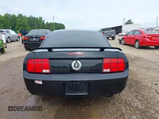 2006 Ford Mustang Standard with VIN 1ZVFT80N965157675, listed as a IAAI auction lot 42472331 with 153,220 mi miles and . Bid and sale history available at DreamBid. Image 17.